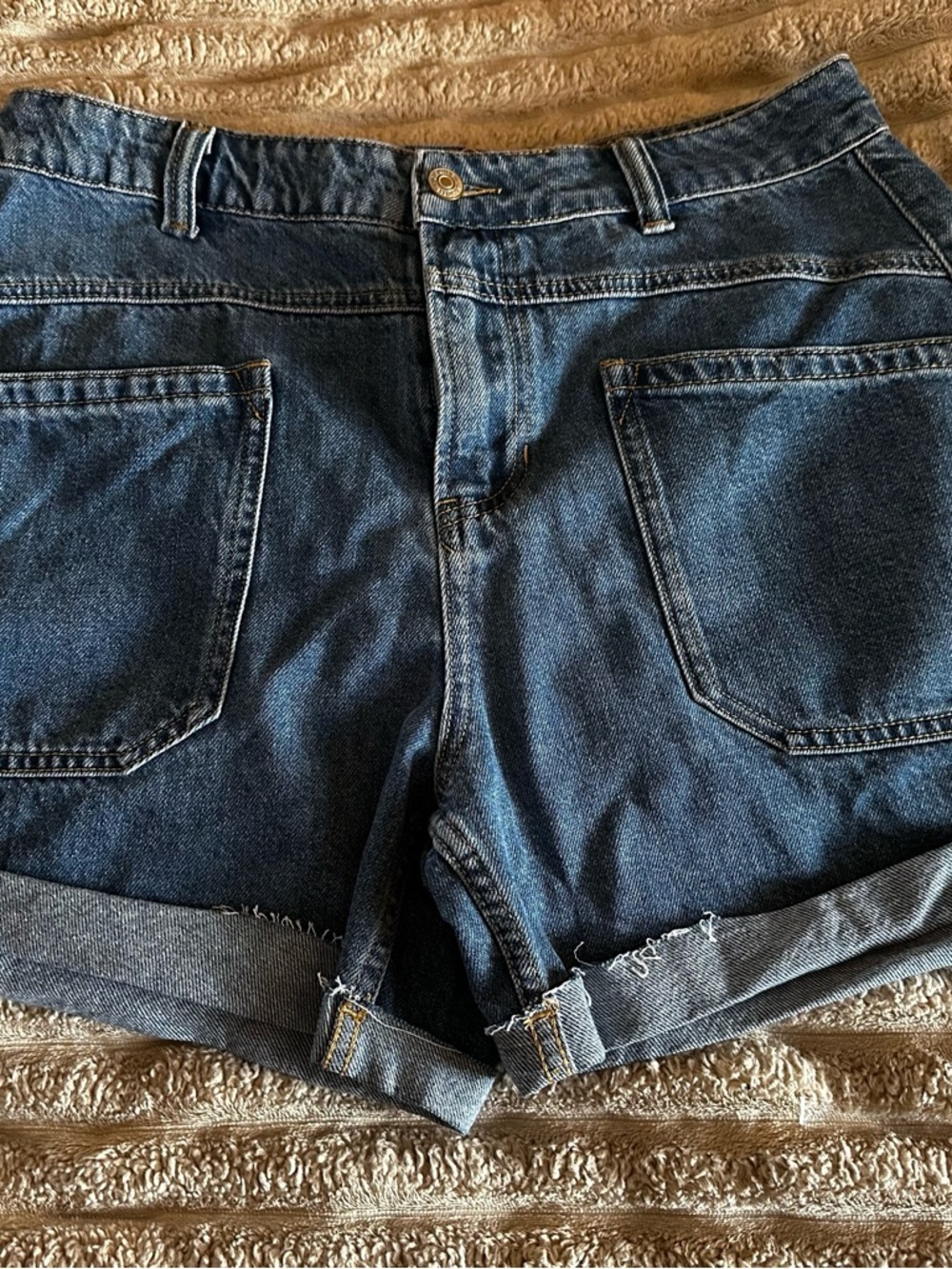 eesome Dark Blue Rolled-Hem Denim Shorts